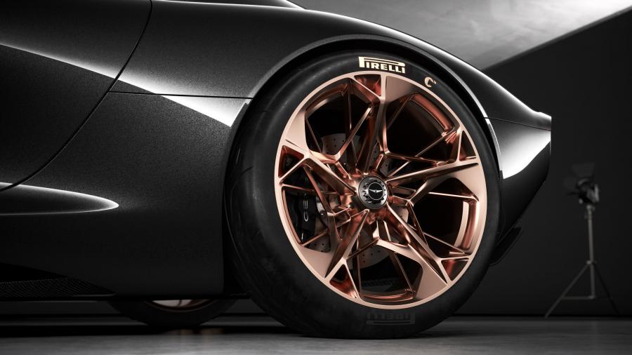 Колеса Genesis Essentia Concept 2018 года  (фото 11 из 30)